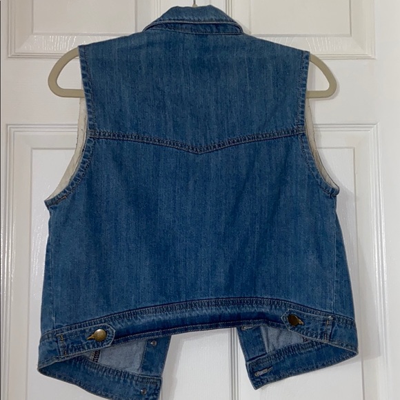 MINT CONDITION Forever 21 Denim Vest - Picture 4 of 6